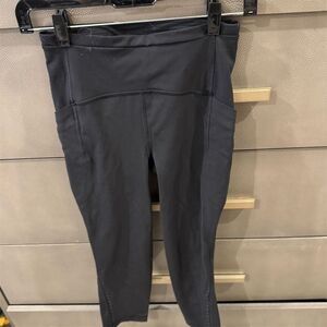 Lululemon Women's High-Rise Ankle Leggings Black Size 4 Yoga Gym Casual